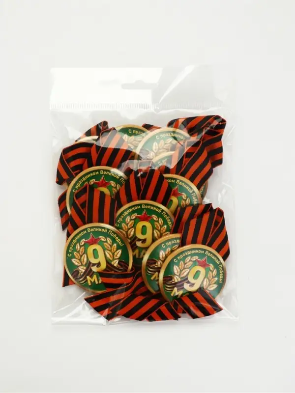 Значок с лентой с лентой "9 мая, лавры" зеленый
