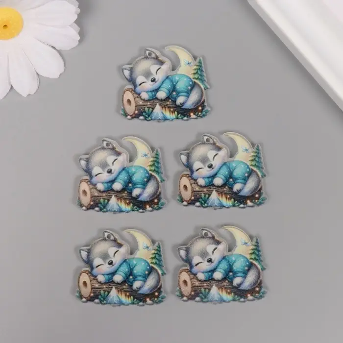 Декор для творчества акрил "Волчонок сладко спит на брёвнышке" 2,9х3,4х0,3 см