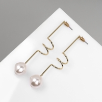 Серьги с жемчугом &laquo;Бусина&raquo; спираль мини, цвет золото