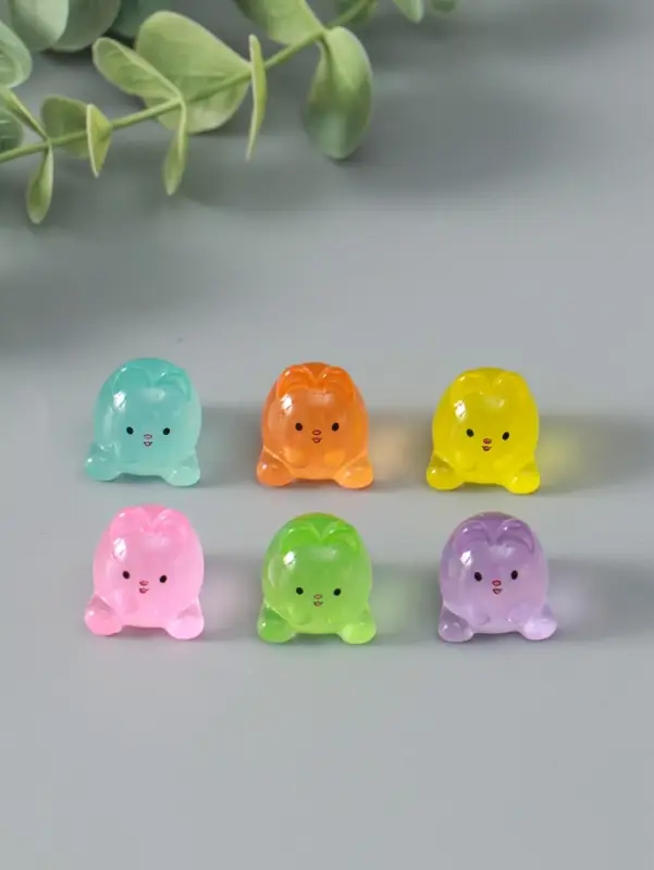 Сувенир эпоксидная смола флюоресцентный "Зайчики" набор 6 шт 1,7х1,8х2 см