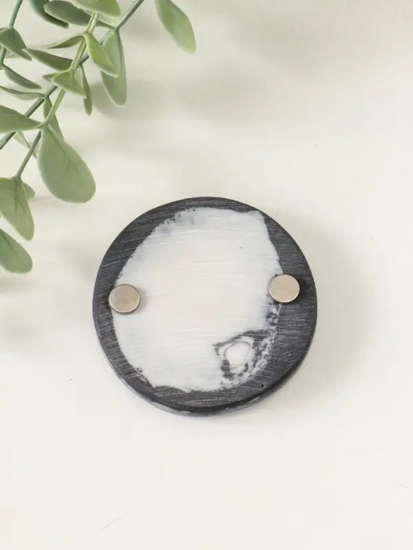 Магнит "Северный олень (барельеф)"