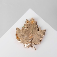 Брошь &laquo;Лист&raquo; кленовый двойной, цветная в золоте