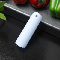 Трубка для чистки чеснока Доляна &laquo;Тирик&raquo;, 12&times;3,5 см, цвет голубой