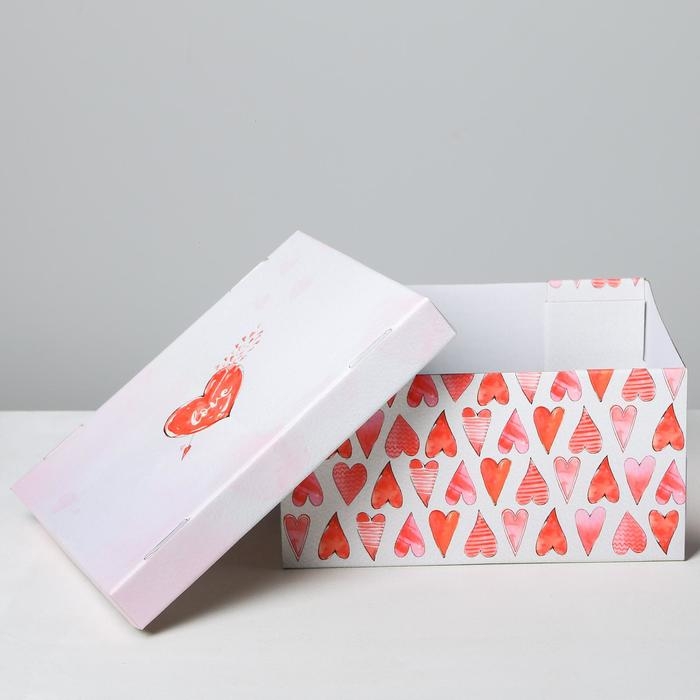 Коробка подарочная складная, упаковка, &laquo;Любовь вокруг&raquo;, 31 х 25.5 х 16 см