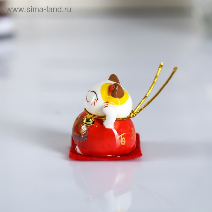 Сувенир керамика "Манэки-нэко с рисунком, на коврике" набор 5 шт 4х4х3,5 см