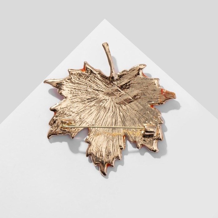 Брошь &laquo;Лист&raquo; осенняя пора, цвет оранжево-жёлтый в золоте