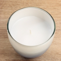 Свеча ароматическая в стеклянном подсвечнике 85 гр, снежная зима