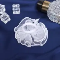 Резинка для волос бант &laquo;Школьница&raquo;, воздушная волна блеск, 7 см, белая