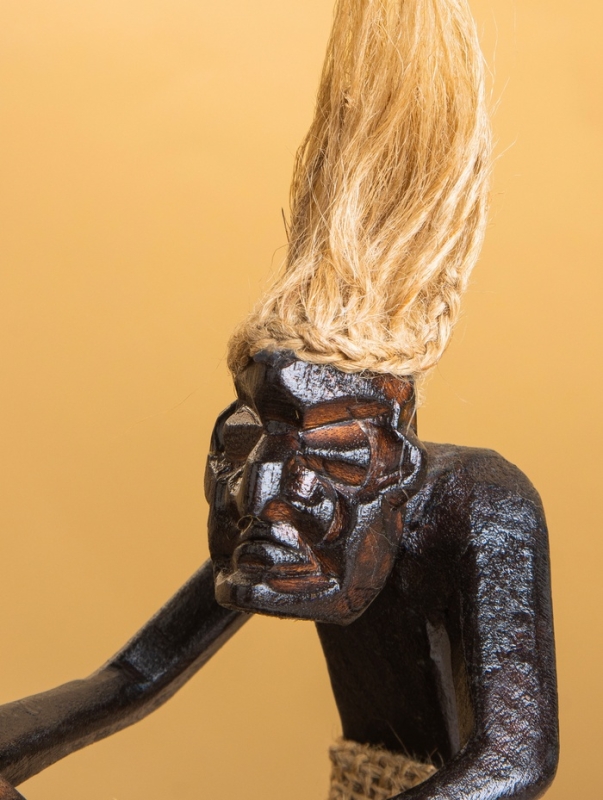 Сувенир "Абориген музыкант" дерево, 12х8х14 см