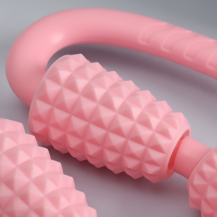 Массажёр универсальный, 24,3 &times; 19,2 см, цвет МИКС