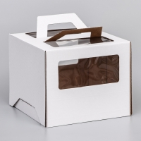 Коробка под торт 2 окна, с ручками, белая, + подложка 2,5 золото-белый, 24 х 24 х 20 см