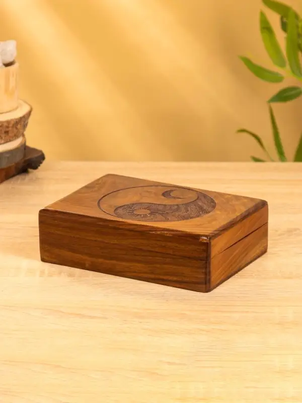 Шкатулка "Инь-ян" 20х15х6 см, дерево шишам