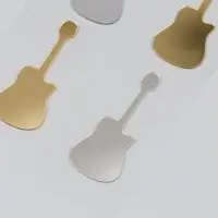 Наклейка зеркальная "Гитары" 20х10 см