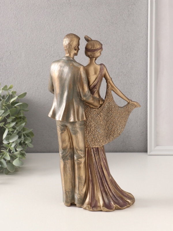 Сувенир полистоун "Пара в костюмах 20-30-х годов" 17х9х31,5 см