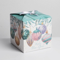 Коробка подарочная новогодняя складная &laquo;Волшебство нового года&raquo;, 18 х 18 х 18 см, Новый год