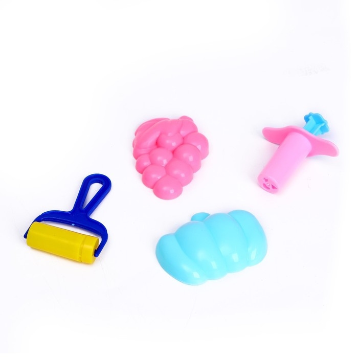 Тесто для лепки, 13 цветов, 200 г, 2 формочки, каток, шприц, цвета МИКС Тесто для лепки, 13 цветов, 200 г, 2 формочки, каток, шприц, цвета МИКС