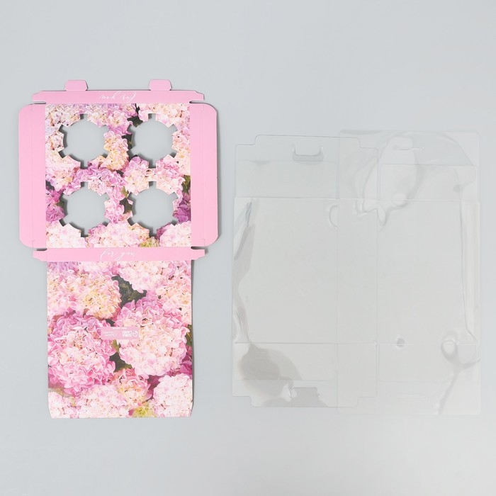 Коробка для капкейка, кондитерская упаковка, 4 ячейки, &laquo;Гортензии&raquo;, золото, 16 х 16 х 11.5 см