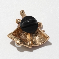 Новый год! Значок новогодний &laquo;Колокольчики&raquo; с жемчугом, цветной в золоте