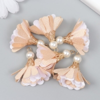 Декор текстиль "Цветок 2 цвета с жемчужиной. Телесный и белый" набор 6 шт 3 см