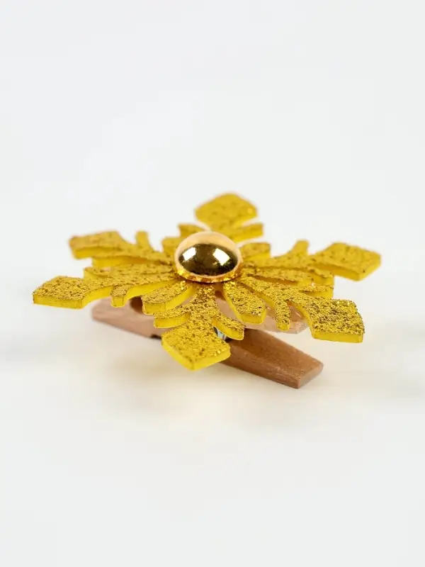 Набор декоративных прищепок "Новогодние снежинки" цвет золотой, набор 6 шт.