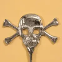 Крючок настенный "Весёлый Роджер" 23х14х5 см, алюминий, цв. серебро