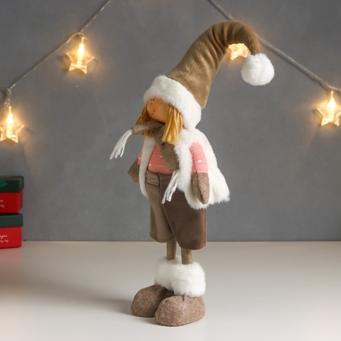 Кукла интерьерная "Мальчик в белой жилетке и бежевом колпаке" 48х10х15 см