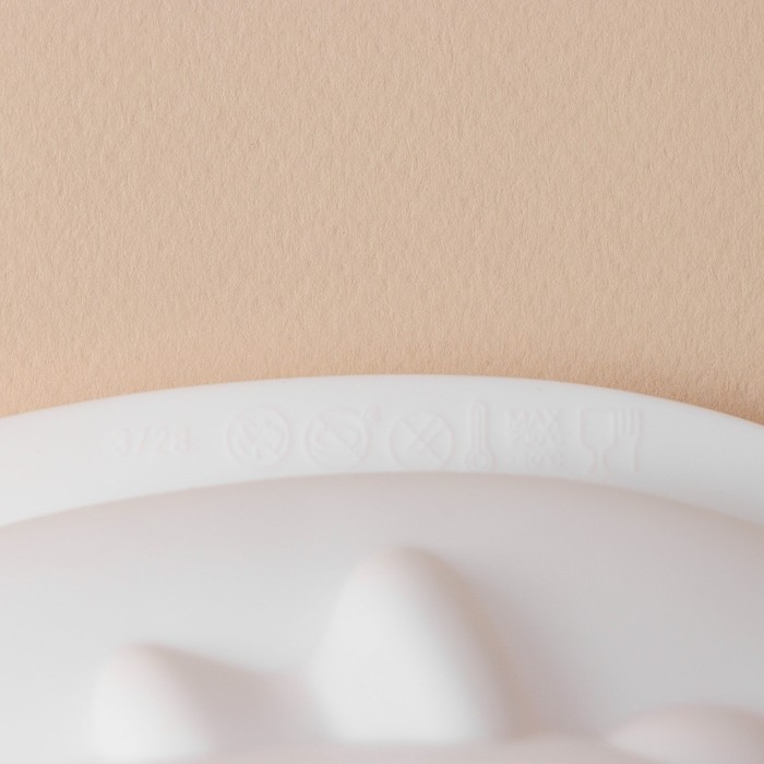 Форма для выпечки и муссовых десертов KONFINETTA &laquo;Сердце с бантом&raquo;, 19&times;17&times;6,5 см, цвет белый