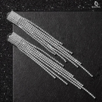 Серьги висячие со стразами &laquo;Водопад&raquo; мини квадрат, цвет белый в серебре, 14 см