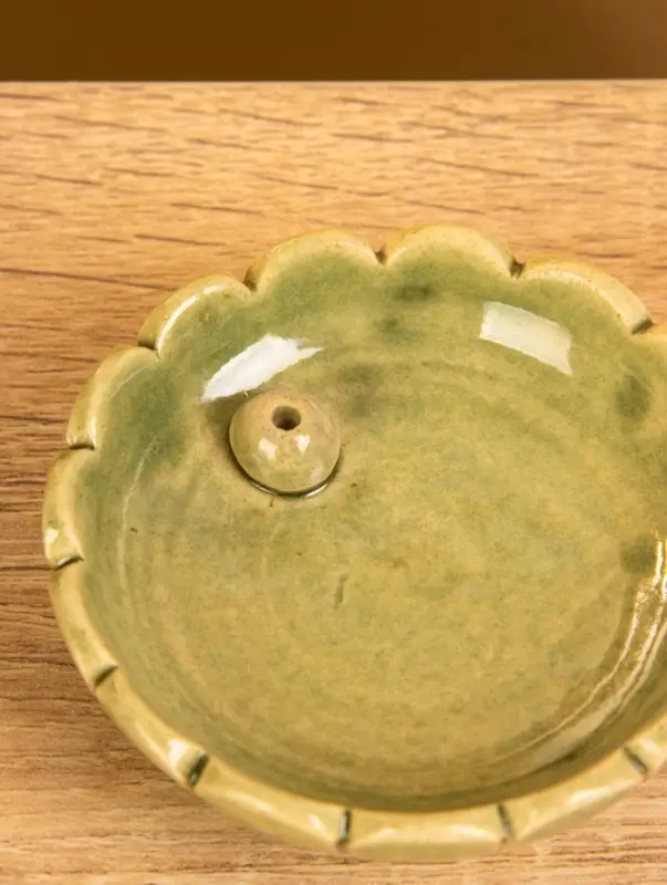 Подставка под благовония "Растение" керамика, цв. зелёный, 8х8х2 см