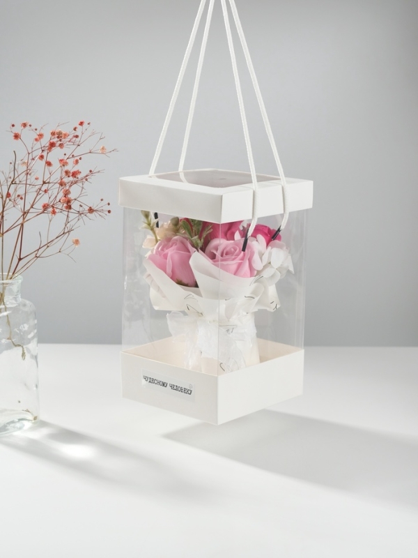 Букет из мыльных лепестков "Розы и флоксы в подарочной упаковке" розовый 12,5х12,5х20,5 см   1066770