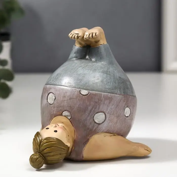 Фигурка полистоун &laquo;Пышечка: упражение берёзка&raquo;, 10.5&times;11&times;11.5 см