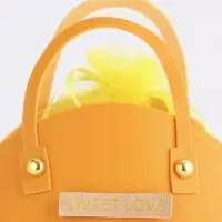 Кожанная подарочная сумочка 14 х 6,5 х 12,8 см желтая