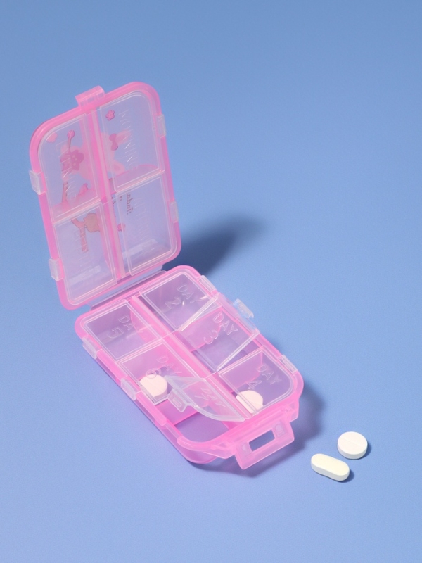 Таблетница, 9,5 &times; 6 &times; 3 см, 10 секций, цвет розовый