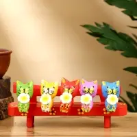 Сувенир "Котята на скамейке" дерево 19х8х6 см, цв. красный