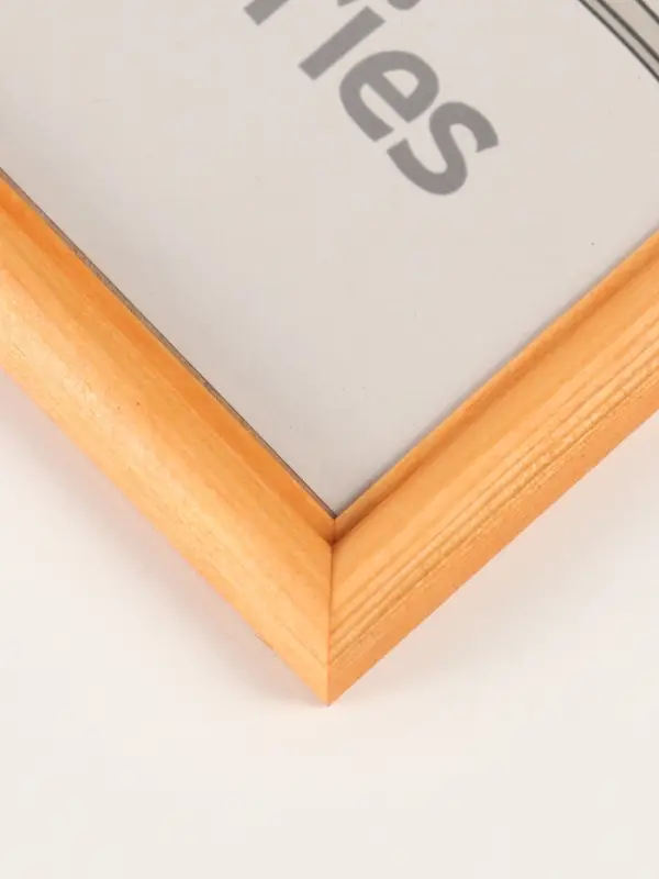 Фоторамка дерево 21х30 см, сосна №1 (пластиковый экран)