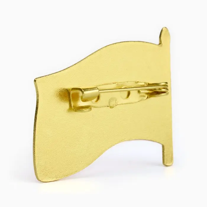 Значок &laquo;Флаг 9 мая&raquo;, 3&times;2.5 см, цвет красный в золоте