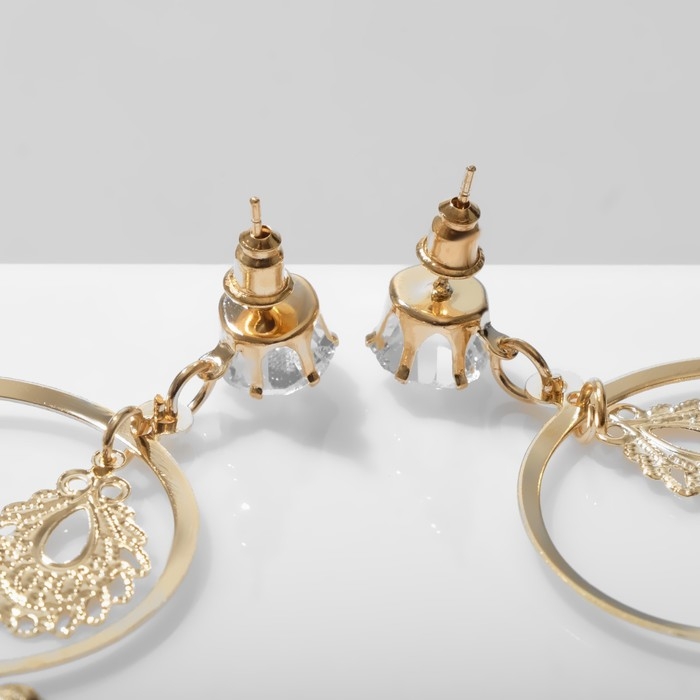 Серьги висячие &laquo;Капли&raquo; ажурные на кольцах, цвет белый в золоте, 11,5 см