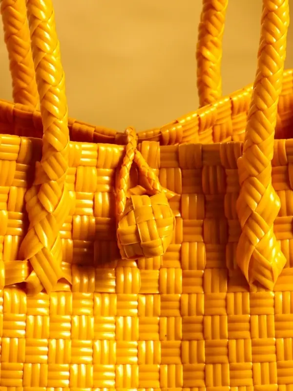 Сумка плетёная пластиковая 23х11х30 см, цв. жёлтый