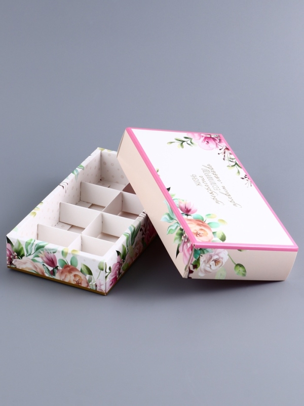 Коробка складная для 8 конфет без окна "С любовью", 9,8 х 17,7 х 3,5 см. Кондитерская упаковка