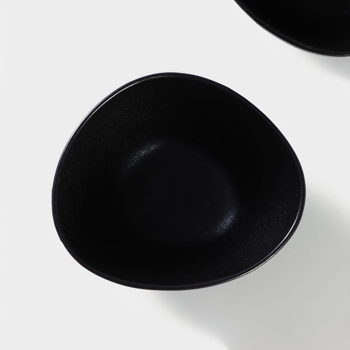 Салатник фарфоровый Magistro Carbon, 12&times;10,5 см, цвет чёрный