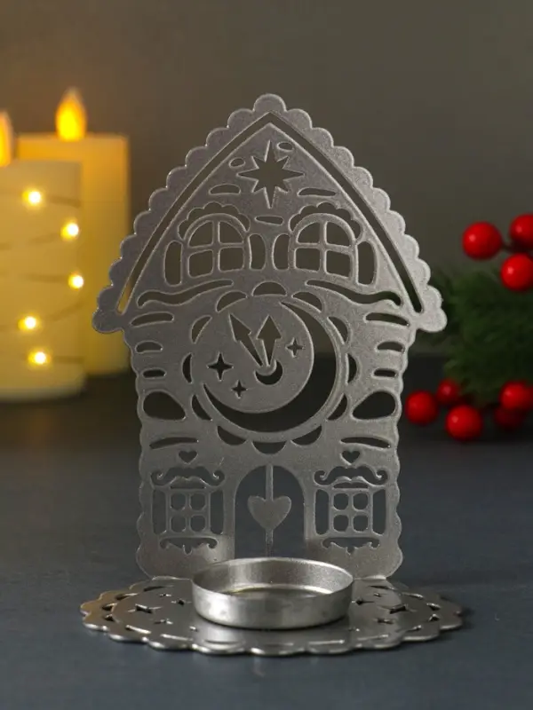 Подсвечник новогодний "Домик с часами" серебряный 6,7х10х13,5 см