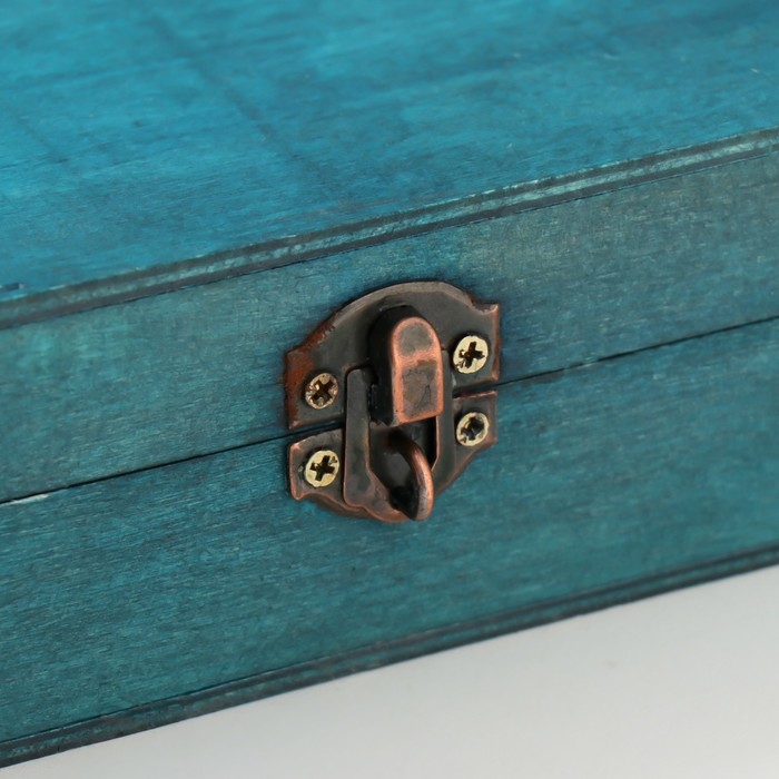 Шкатулка сундук дерево "Амадео" голубая 21,5х8,7х6 см