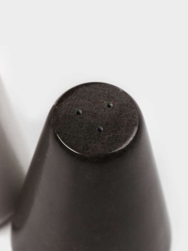 Набор из солонки и перечницы "Black&White"