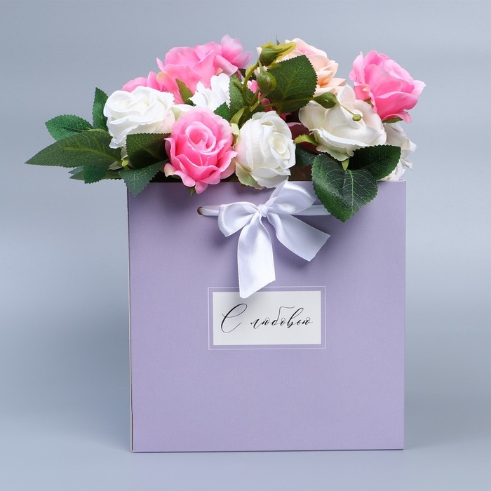 Коробка с лентами &laquo;С любовью&raquo;, 19 &times; 19 &times; 19 см