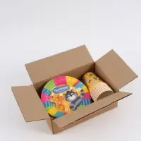 Посуда одноразовая бумажная на 10 персон &laquo;Простоквашино&raquo;: стаканы, тарелки, скатерть, Союзмультфильм