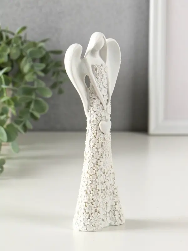 Сувенир полистоун "Безликий ангел в цветочном белом платье с сердцем" МИКС 20 см