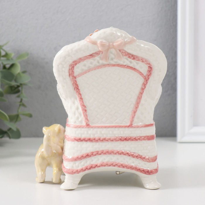 Сувенир музыкальный "Котята в кресле" 14х13х10,5 см