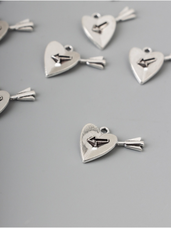 Декор для творчества металл "Сердце со стрелой" серебро набор 10 шт 1,8х2х0,2 см