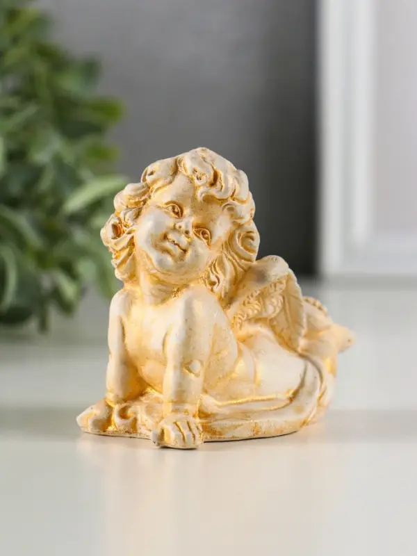 Фигура гипс "Ангел на животе лежит" 6х8 см, позолота