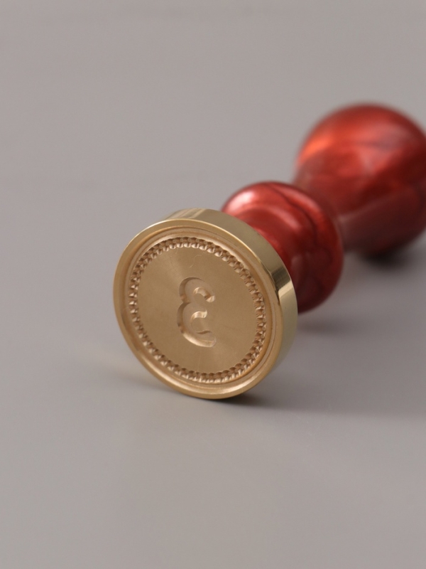 Печать для сургуча с пластиковой ручкой "Классика цифра 3" 2,5х2,5х6,3  см